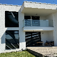 Nadštandardné bývanie, minimalistický dizajn a skvelá prílež