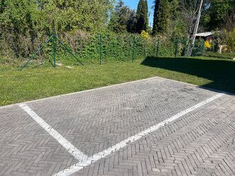 Predám tehlový 1-izbový byt 39 m2 s priľahlou záhradkou (cca