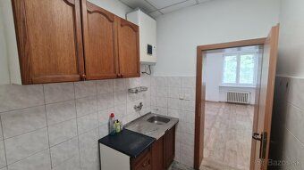 Ponúkame Vám na prenájom obchodno-kancelárske priestory o vý