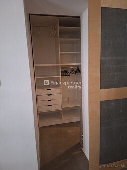 F003-212-PAHO
Bývanie s dušou v srdci Nitry: Dizajnový loft 
