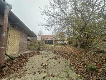 F007-12-VESZ 
Na predaj rodinný dom v obci Strekov, okres No