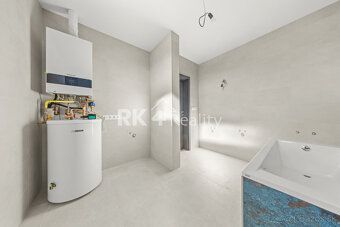 Typ: 3-izbový byt Mestská časť: Nové Košariská Obec: Dunajsk