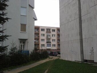 Dobrý deň. Na prenájom ponúkam 2 izbový rekonštruovaný byt s