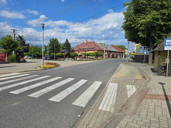 Vo výbornej dedinke obklopenej horami v Predajnej Vám ponúka