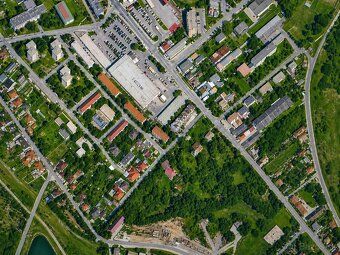 Na predaj slnečný pozemok s rozlohou 389 m² na lukratívnej a