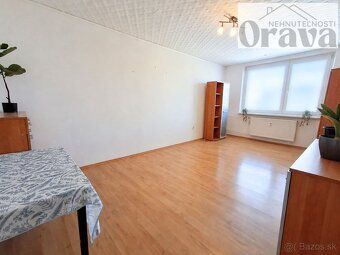 Ponúkame na predaj 2-izbový byt na sídlisku Medvedzie o celk