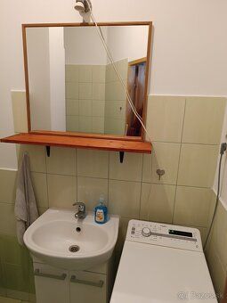 Prenajmem garsonku v centre mesta Dolny Kubin, 240 najom + 1