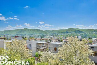 Spoločnosť DO DOMČEKA vám prináša vzdušný 3-izbový byt na pr