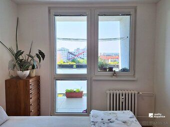 Pezinok | 3 izby | 60 m² | 8/9 poschodie | lodžia + pivnica
