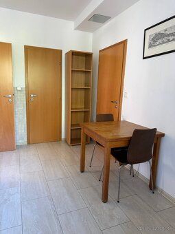 🏡 Na prenájom útulný byt v Lamači
📐 Parametre: • Plocha: 37 
