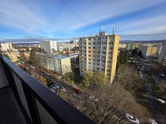 Typ: 4-izbový byt Ulica: Výstavby Obec: Košice-Západ
Ponúkam
