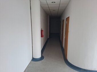 Ponúkame Vám na predaj komerčný - polyfunkčný objekt v Brezn