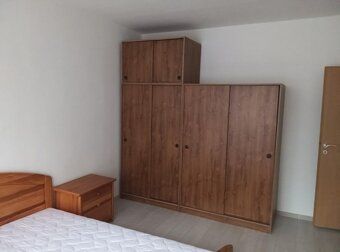 Ponúkame na prenájom útulný 1-izbový byt o výmere 38 m² v ob