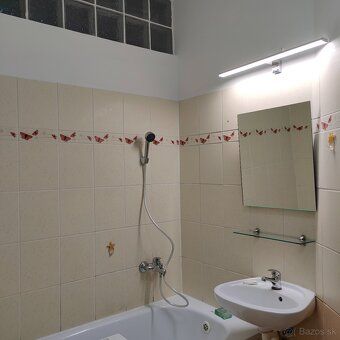 Ponúkame na prenájom útulný 1-izbový byt o výmere 38 m² v ob
