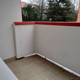 Ponúkame na prenájom útulný 1-izbový byt o výmere 38 m² v ob