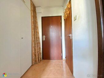 Ponúkam na predaj jednoizbový byt (bauring) v Banskej Bystri
