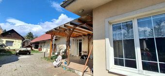 Predáme , 5 izbový prízemný rodinný dom , v centre obce Zvol
