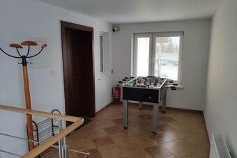 Prenajmem kratkodobo 9ks apartmany s WC a kupelnou. 2 spoloc