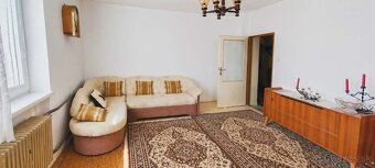 Ponúkame Vám na predaj samostatný 4 -izbový rodinný dom v ob