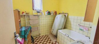 Ponúkame Vám na predaj samostatný 4 -izbový rodinný dom v ob