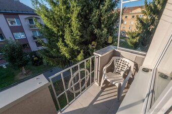 Ponúkame do prenájmu: 2 izbový byt s balkónom v osobnom vlas