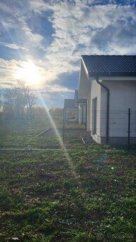 🏡 Na predaj – Novostavba rodinného domu v obci Nový Tekov Po
