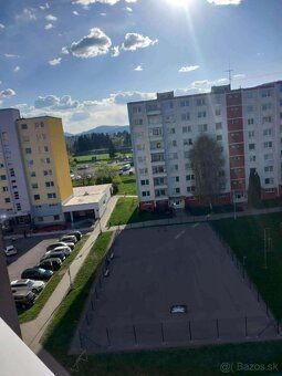 Predám 3-izbový byt s balkónom v Detve na Námestí mieru. Roz