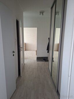 Predam 2 izbovy byt na ulici Juraja Fandlyho 17. Na Bulvari,