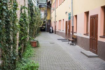 VBreality - Ponúkame na predaj atypický dvojizbový byt v pri