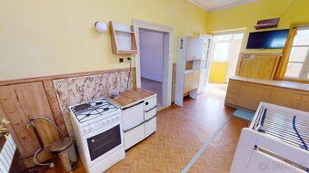 Ponúkame na predaj rodinný dom v Topoľčanoch, ulica Sládkovi