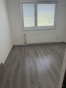 Typ: 3-izbový byt Ulica: Košarovce Obec: Košarovce
🏡 NA PRED