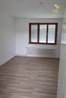 Ponúkame na predaj 4-izbový rodinný dom s prístavbou, situov
