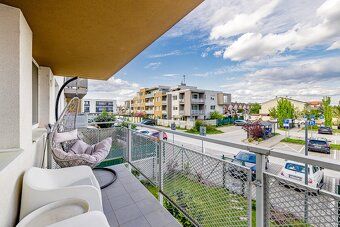 🏡 NA PREDAJ- 3 IZBOVÝ BYT S VEĽKÝM BALKÓNOM- DUNAJSKÁ LUŽNÁ
