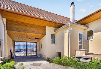 Predám obchodný objekt (budova) s 251 m2 pozemkom, situovaný