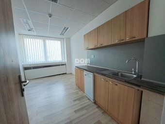 Ponúkame na prenájom kancelárske priestory na Drieňovej ulic