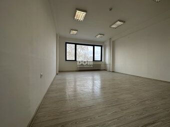 Realitná kancelária Dom ponúka na prenájom kancelárske pries