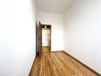 Ponúkame na prenájom rozsiahlejšie kancelárske priestory o c