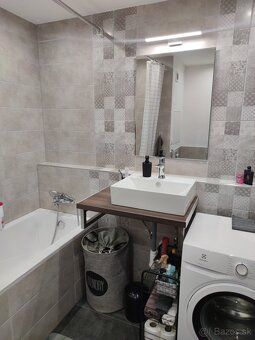3 izbový byt, 63m², balkón, samostatná pivnica,sídlisko Šipo