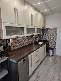 3 izbový byt, 63m², balkón, samostatná pivnica,sídlisko Šipo