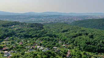Predám stavebnú parcelu o rozlohe 884m2 v časti Kavečany (op
