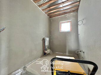 Reality na kľúč Vám ponúka na predaj novostavbu holodom 3-iz