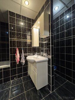 Ponúkame na predaj priestranný 3-izbový byt s rozlohou 74 m²