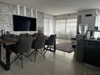 🏡 Moderný rodinný dom s bazénom a vírivkou – Veľké Úľany (Ek