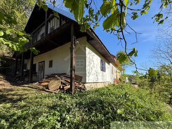 Ponúkame na predaj pôvodný banícky domček v obci Banská Hodr