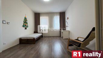 Ponúkame Vám na prenájom veľkometrážny 3 izbový byt v obľúbe