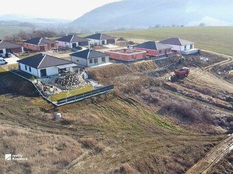 🌳 Lubina | 4 stavebné pozemky | 493/675 m2 | 95 €/m²
🏡 Moder