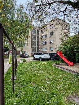 Ponúkame na prenájom priestranný, kompletne zariadený 2-izbo