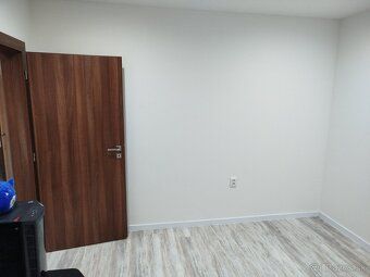.Predam 3 izbový byt(68,70 m2),3 poschodie, Magnezitárov 3, 