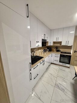 Typ: 2-izbový byt Ulica: Meštianska Obec: Komárno
Predstavte