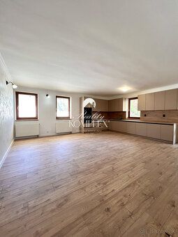 Typ: Rodinný dom Obec: Veľké Dvorníky
🏡 Reality KOMPLEX s.r.